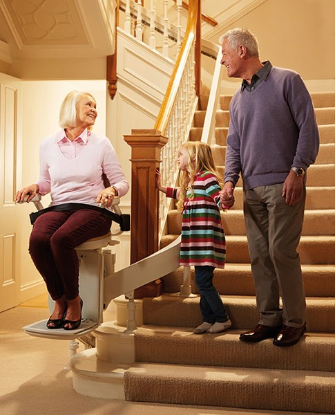 Acorn Stairlifts NZ’s Many Models: Straight, Outdoor, and Curved Stairlifts